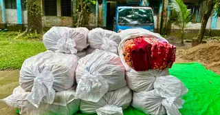 নেত্রকোণায় ভারতীয় কম্বলসহ পিকআপ ভ্যান জব্দ